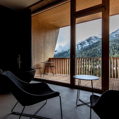 Hotel Arnica Scuol - Adults Only Exterior foto