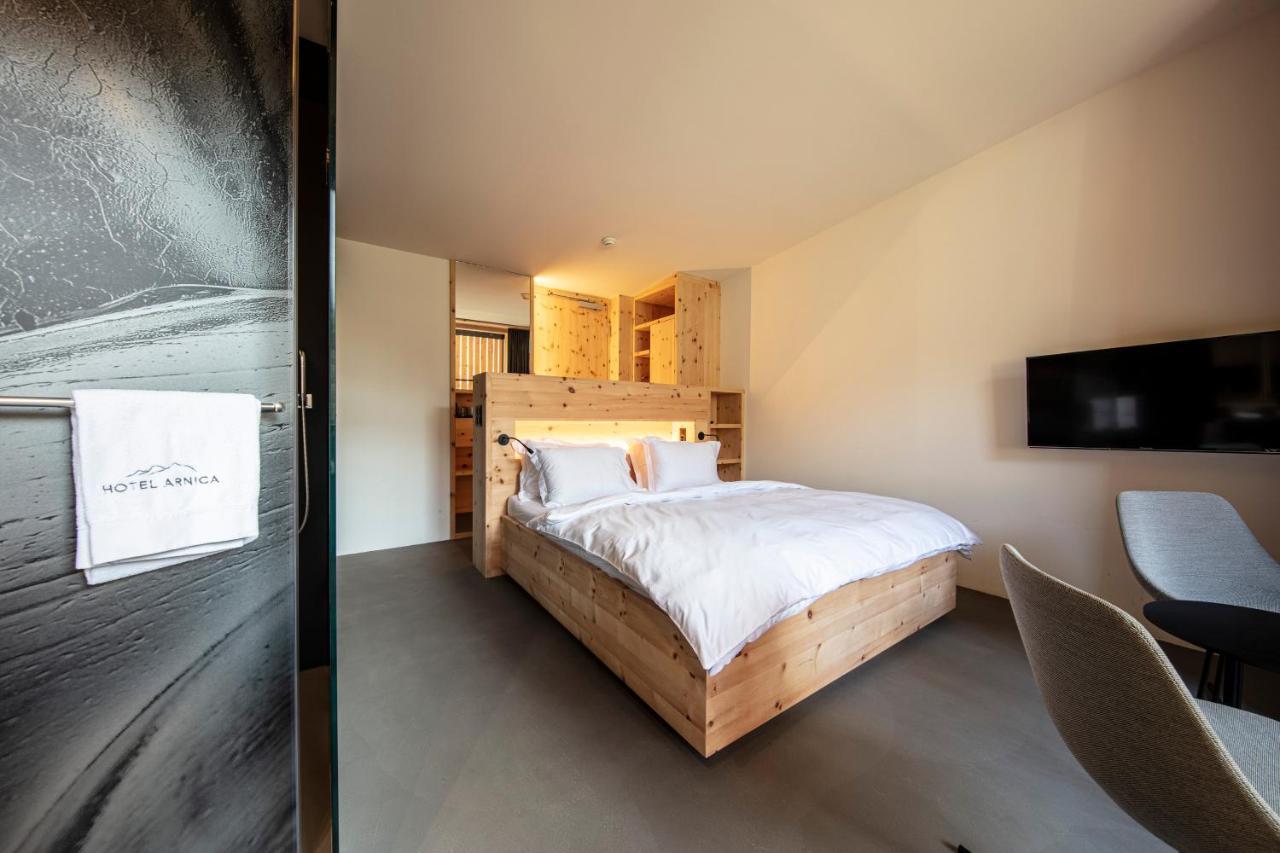 Hotel Arnica Scuol - Adults Only Exterior foto