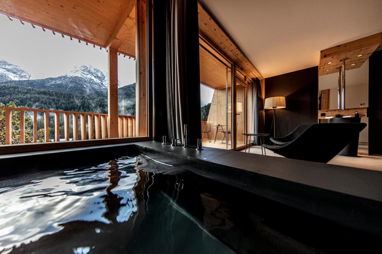 Hotel Arnica Scuol - Adults Only Exterior foto