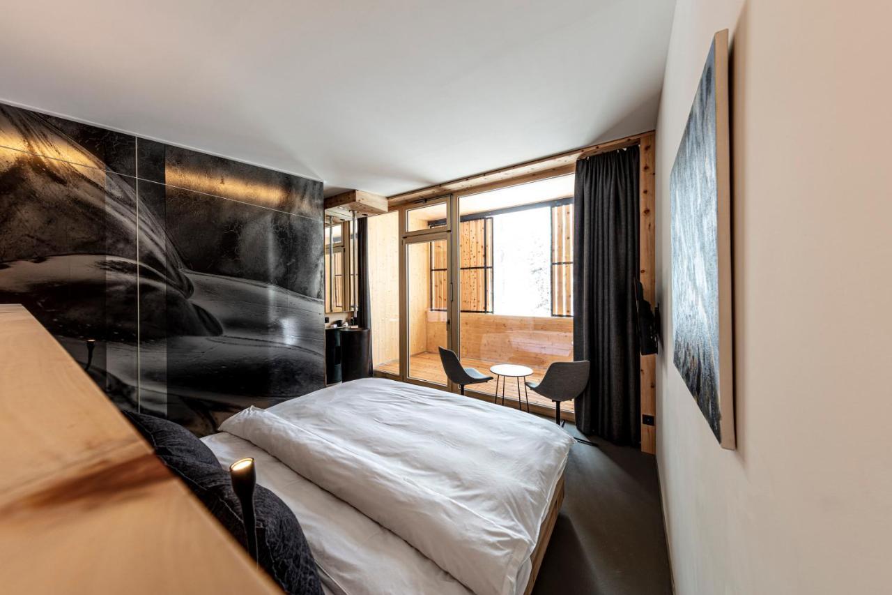 Hotel Arnica Scuol - Adults Only Exterior foto