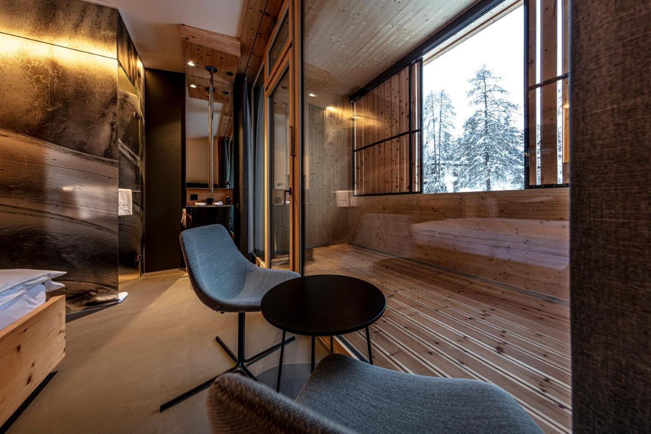 Hotel Arnica Scuol - Adults Only Exterior foto