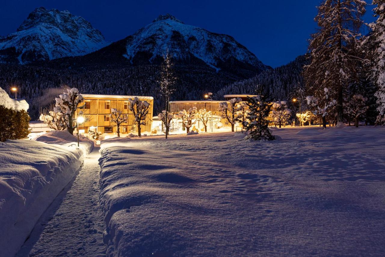 Hotel Arnica Scuol - Adults Only Exterior foto