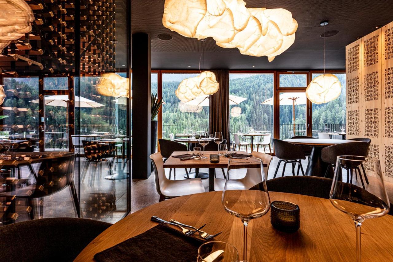 Hotel Arnica Scuol - Adults Only Exterior foto