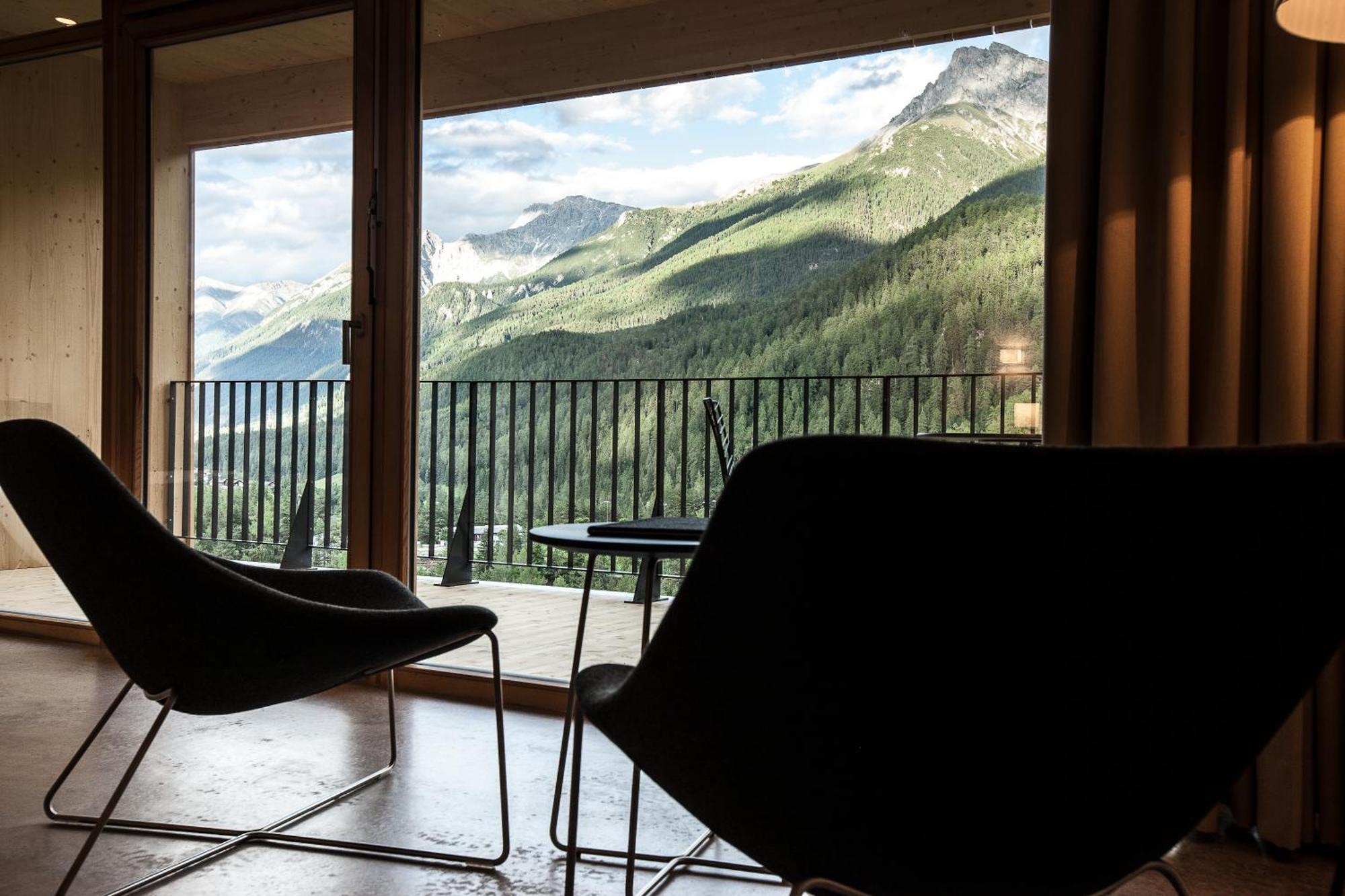 Hotel Arnica Scuol - Adults Only Habitación foto