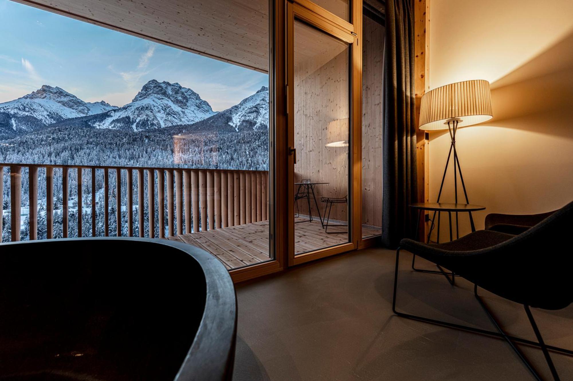 Hotel Arnica Scuol - Adults Only Exterior foto