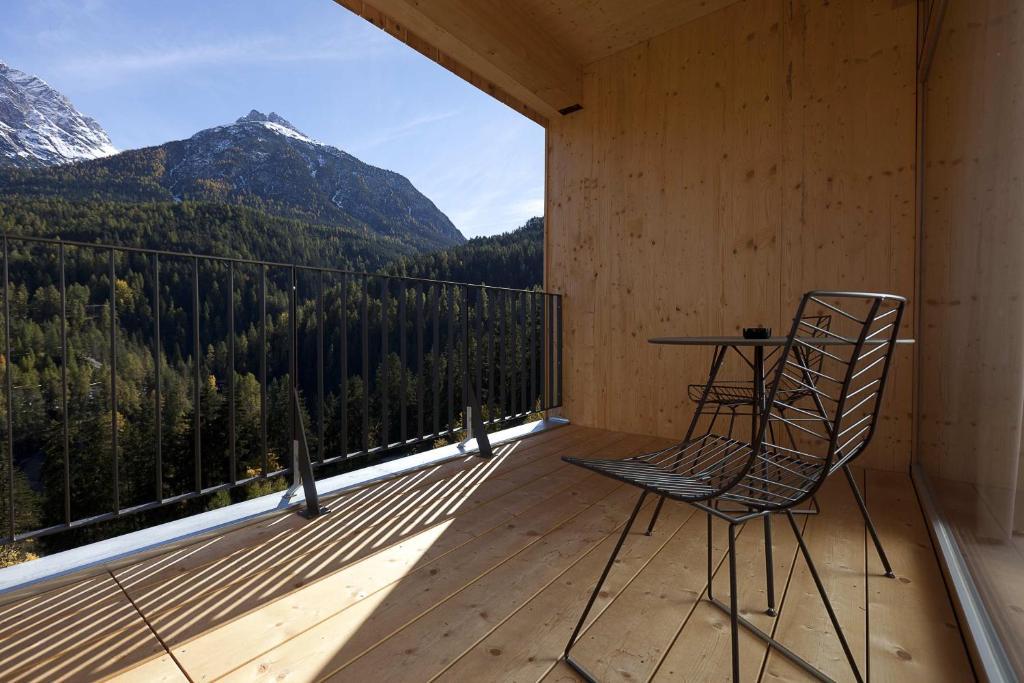 Hotel Arnica Scuol - Adults Only Exterior foto